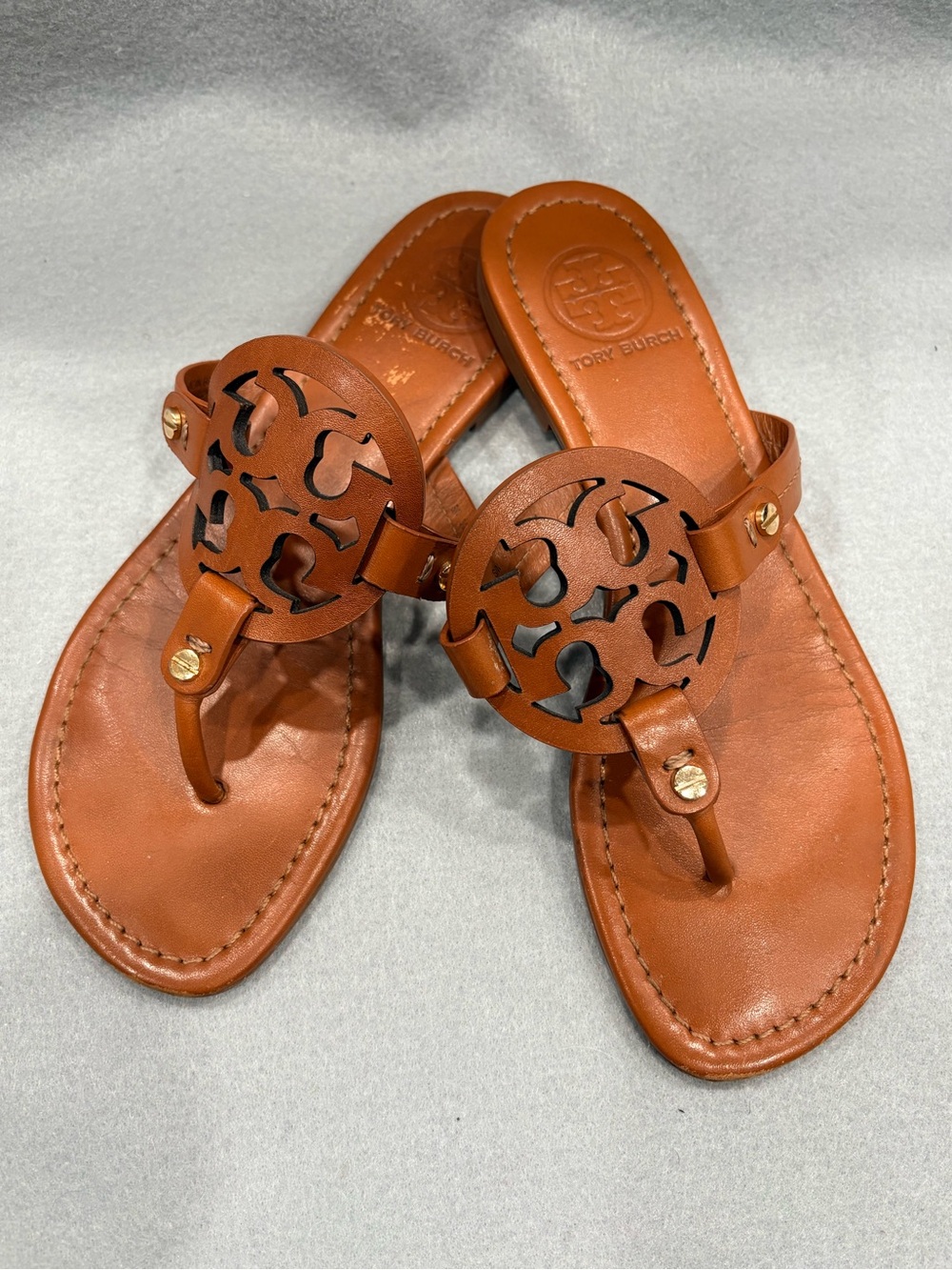 Tory Burch Miller Sandal in Medium / Light Brown Leather Sz 7 - Picture 3 of 8